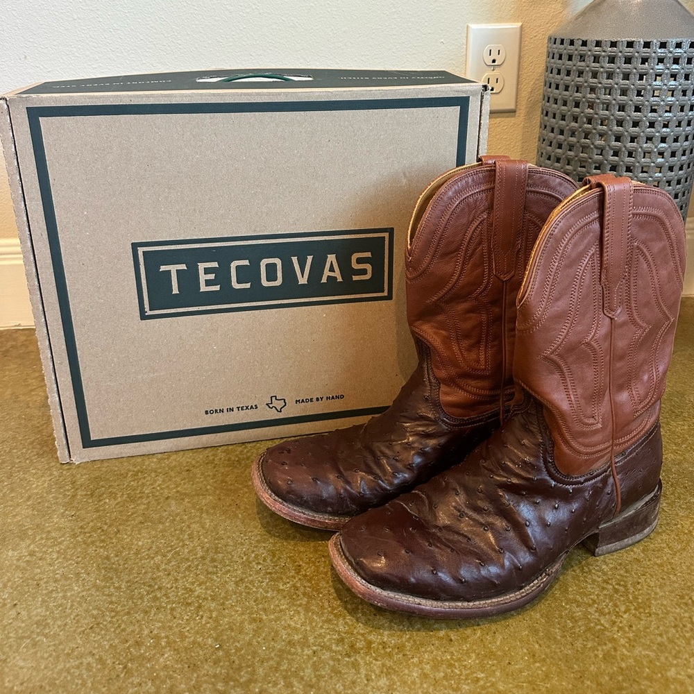TECOVAS THE EMMITT 
Size 12 Mahogany Ostrich